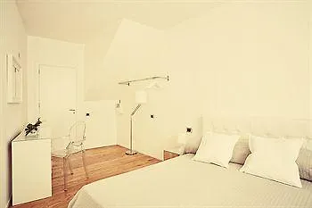 Suite Home Moncada Palermo 0*,  Italia
